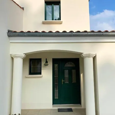 Maison De 4 Chambres Avec Jardin Clos Et Wifi A A 1 Km De La Casa vacanze *