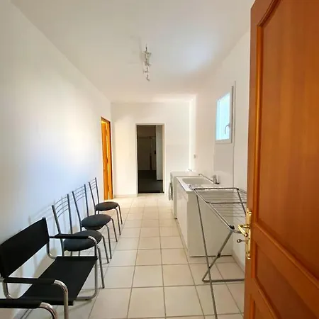 Maison De 4 Chambres Avec Jardin Clos Et Wifi A A 1 Km De La Casa vacanze *